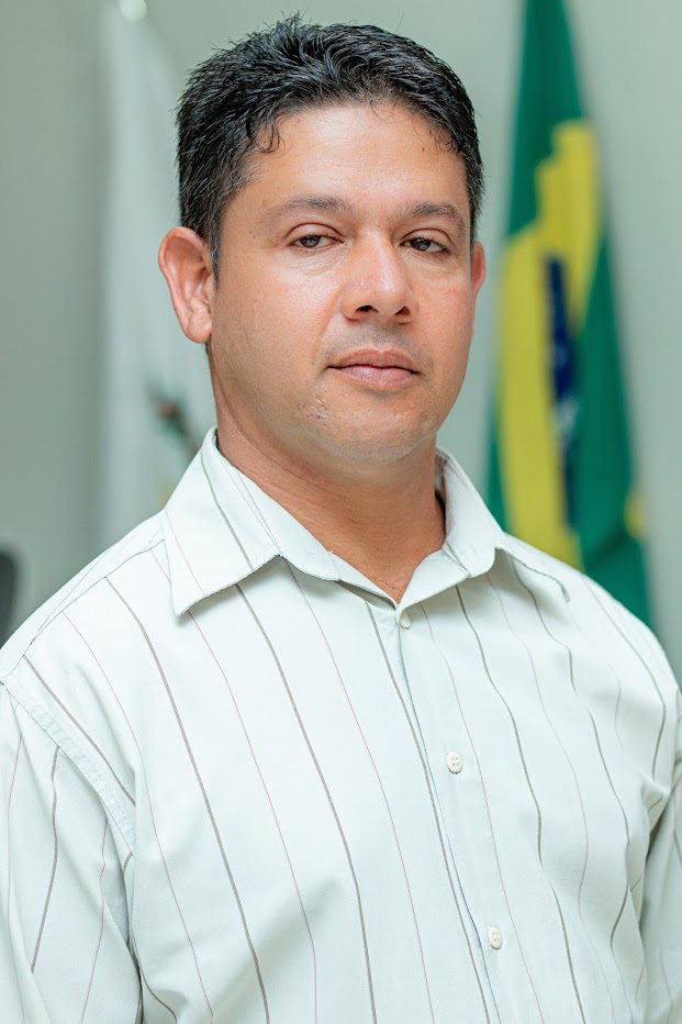 REGINALDO MARTINS VIANA